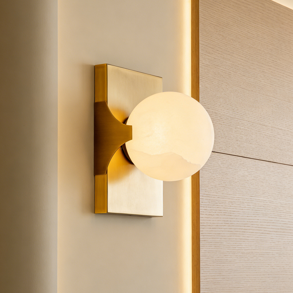 Organic Marble Disc Sconce with Brushed Brass Hardware 7 Organic Marble Disc Sconce with Brushed Brass Hardware - Image 7